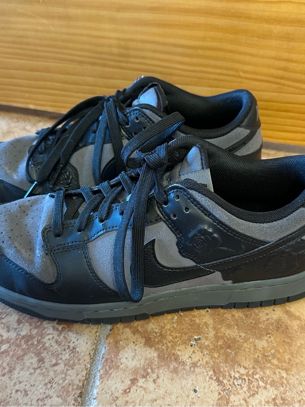 Nike Women’s Low-Top Sneakers in Black and Gray